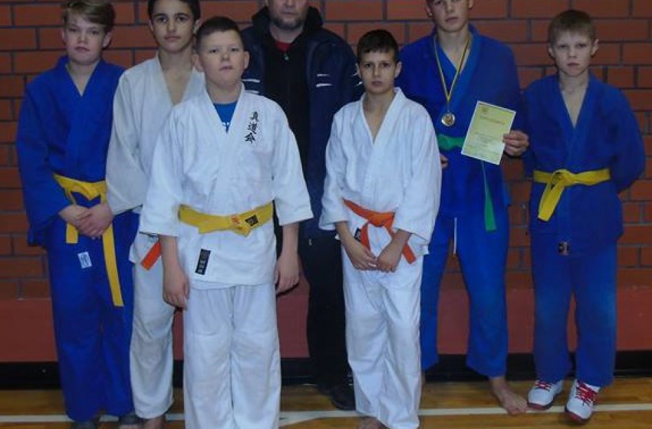 Jaunučių dziudo varžybose Šakiuose ir jonaviečiai