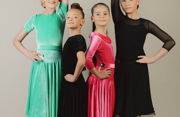 Šokių klubas ,,Vėtra" kviečia prisijungti visus norinčius