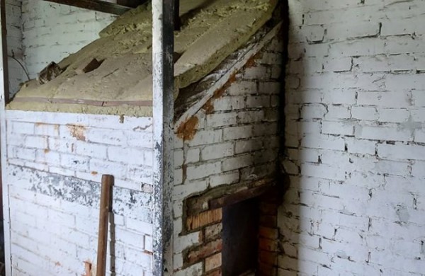 Pastato-pirties su aikštele ir sklypu Samanynės g. 30, Aklojo ežero k., Šilų sen., pardavimo aukcionas