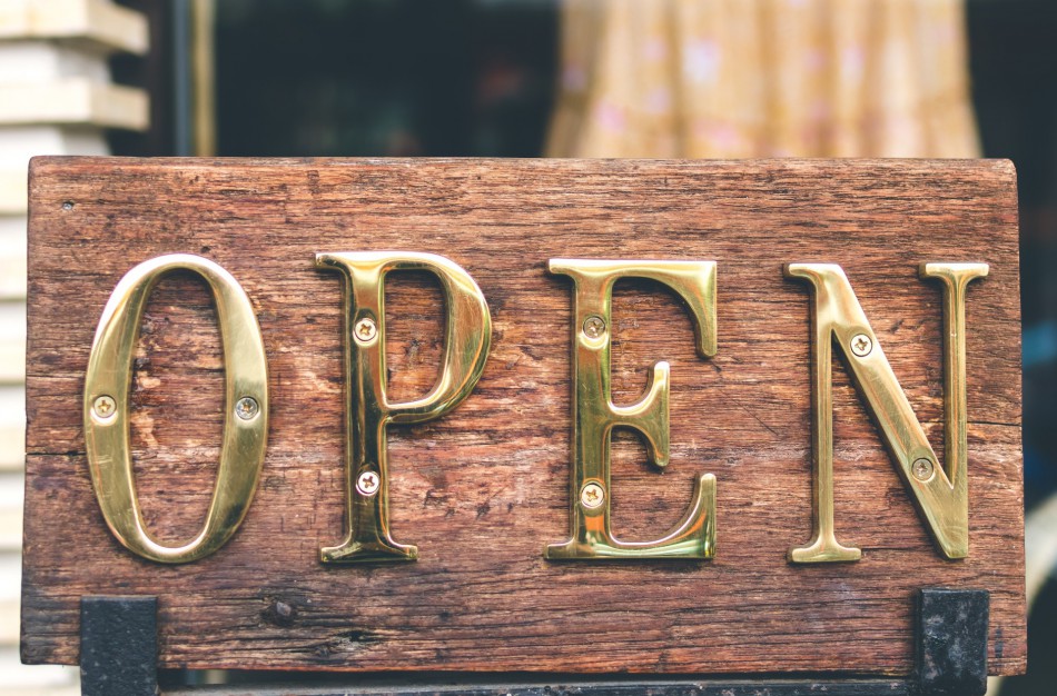 Draudimas diskriminuoti dėl kalbos: kaip jis veikia praktiškai?