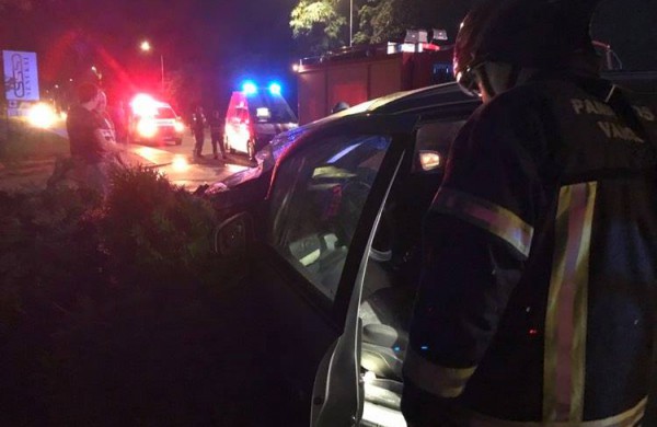 Žeimių gatvėje lengvojo automobilio ir sunkvežimio susidūrimas