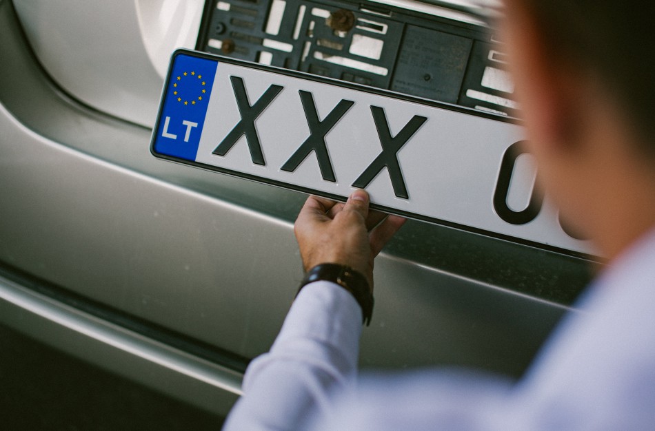 „Regitra“ skelbia papildytą planuojamų gaminti numerio ženklų derinių sąrašą