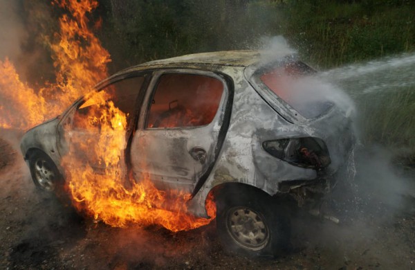 Gaižiūnų kaimo miške degė „Peugeot 206“