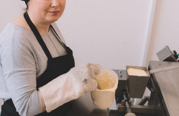 Žmonos svajonę kepti šakočius įgyvendinęs jonavietis džiaugiasi pradėtu verslu: siūlo įsigyti ir ,,Vyrų džiaugsmu" pavadintą unikalų gaminį