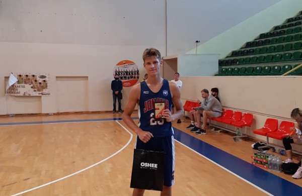 Jonavos KKSC krepšinio skyriaus auklėtiniai - Lietuvos 3x3 čempionato nugalėtojai