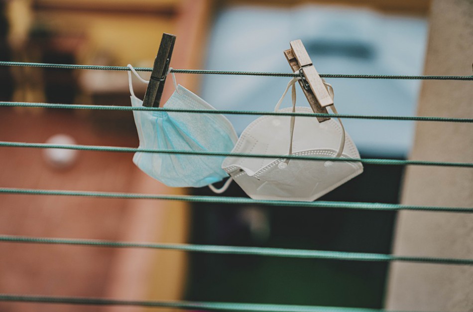 Jonavietė: Vieni šaukia, kad kaukių nereikia, kiti tvirtina, jog jos būtinos. Tai kaip yra iš tiesų?