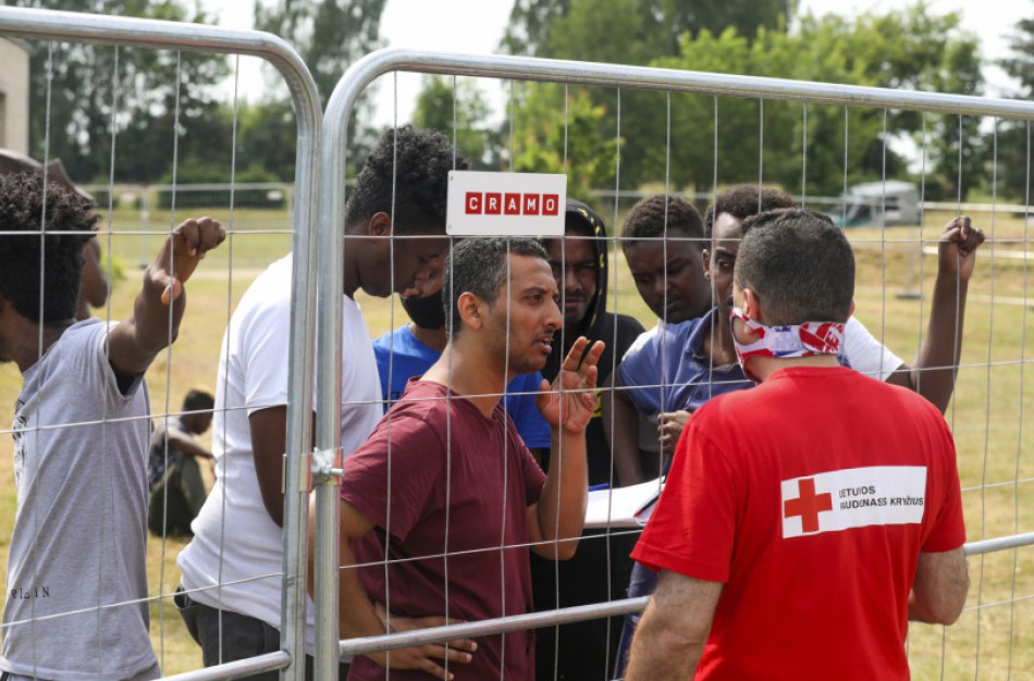 Visuomenė kviečiama prisidėti prie migrantų krizės suvaldymo