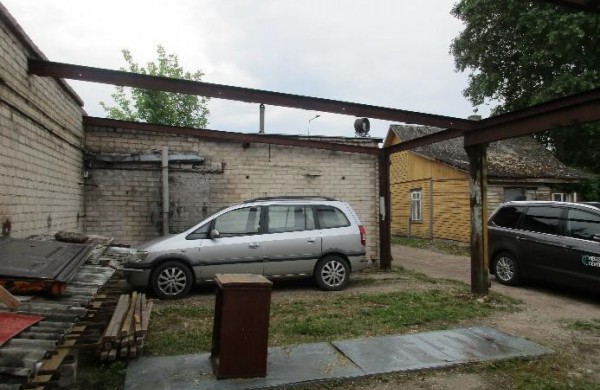 Administracinio pastato ir dirbtuvių Sodų g. 35, Jonava, pardavimo aukcionas