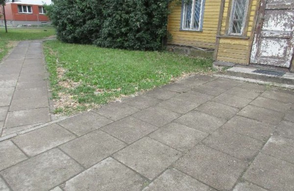 Administracinio pastato ir dirbtuvių Sodų g. 35, Jonava, pardavimo aukcionas