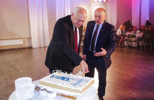 Jonavos įmonėms įteikti apdovanojimai