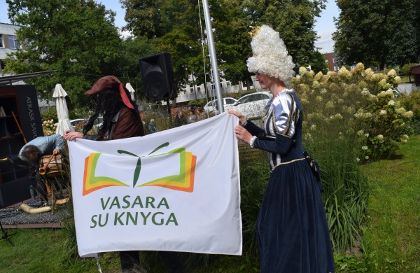 Kelionė po nuotykių kupiną vasarą Knygų terasoje baigėsi