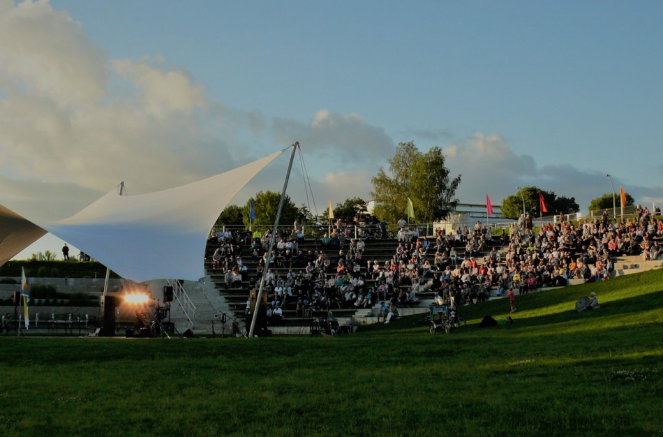 Vasaros renginių maratonui besibaigiant – koncertas su Jessica Shy ir Jovani