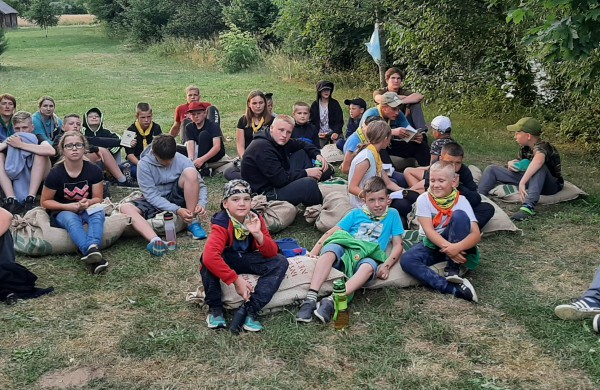 Skautai – aplink pasaulį per 8 dienas