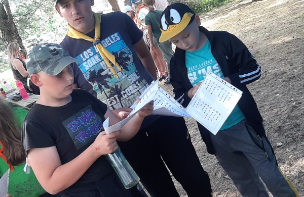 Skautai – aplink pasaulį per 8 dienas