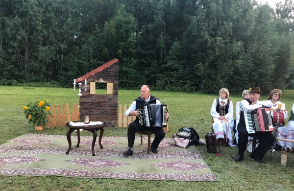 Respublikinis armonikininkų suvažiavimas Batėgaloje