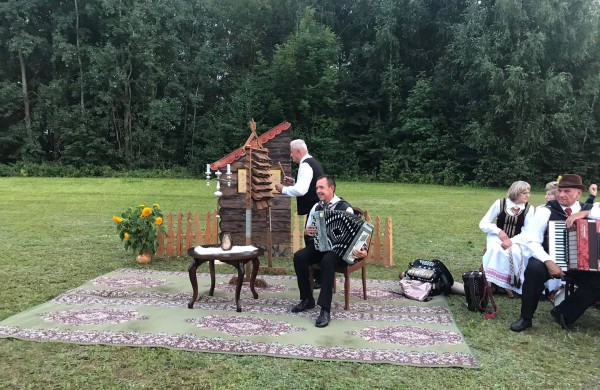 Respublikinis armonikininkų suvažiavimas Batėgaloje