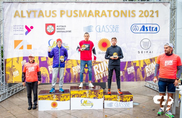 Alytaus pusmaratonyje - Jonavos ,,Maratono" bėgikės sėkmė