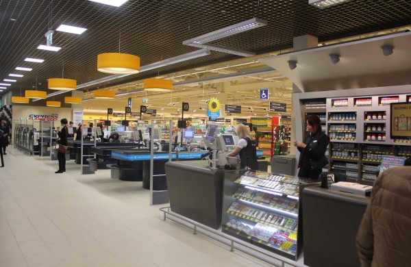 Jonavoje atsidarė naujasis „Maxima XX“ prekybos centras