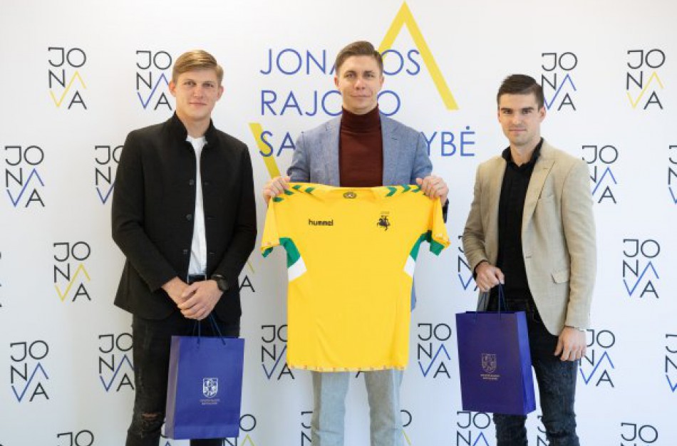 Jonaviečiai palydėti į Pasaulio salės futbolo čempionatą