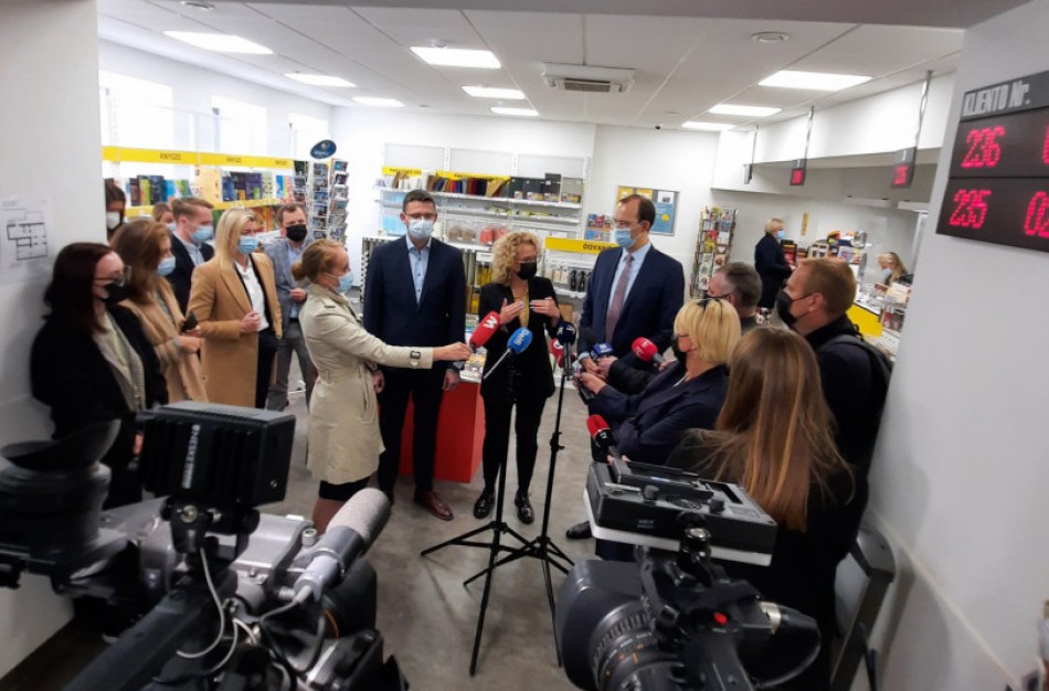 Atsiimti galimybių pasą jau galima ir Lietuvos pašto skyriuose