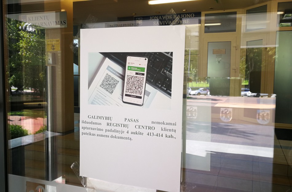 Keli tūkstančiai jonaviečių jau atsispausdino Galimybių pasą Registrų centro padalinyje