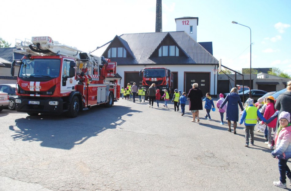 Jonavos priešgaisrinė gelbėjimo tarnyba suteiks ugniagesių konsultacijas priešgaisrinės saugos klausimais