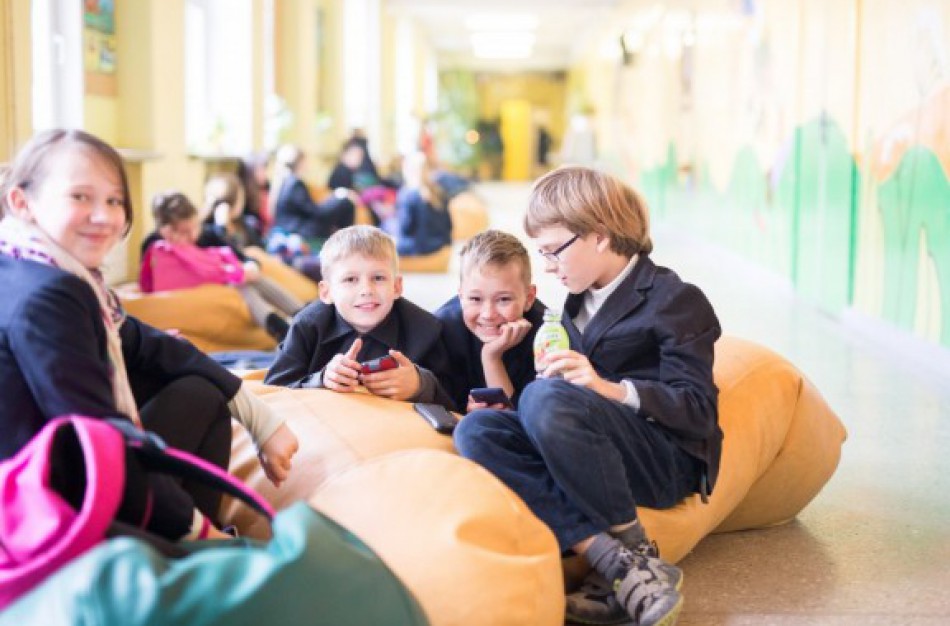 Nuo rugsėjo 13 d. mokyklos mokinių srautus galės reguliuoti laisviau