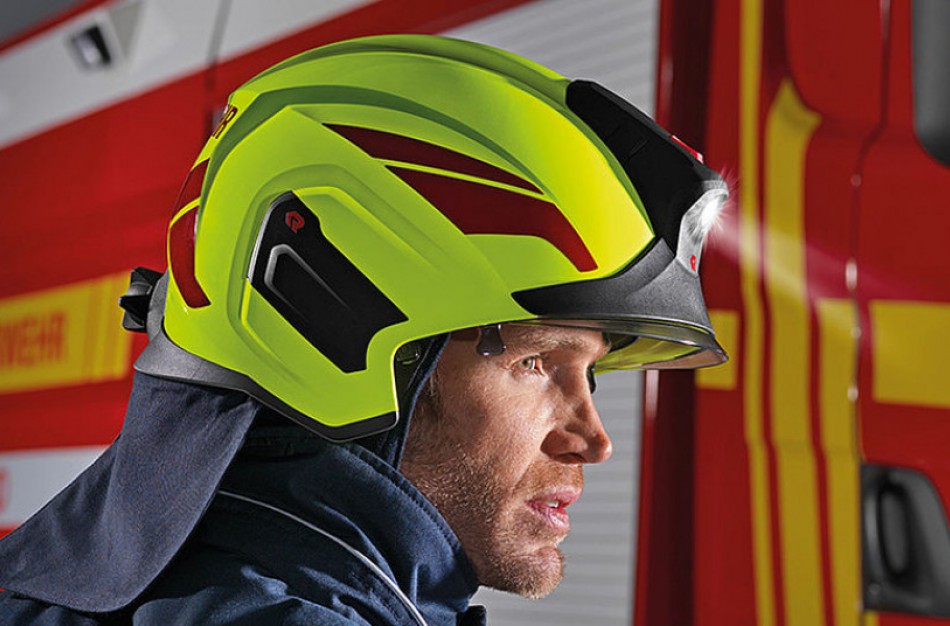 Pasirašyta šalmų, skirtų ugniagesiams gelbėtojams, įsigijimo sutartis