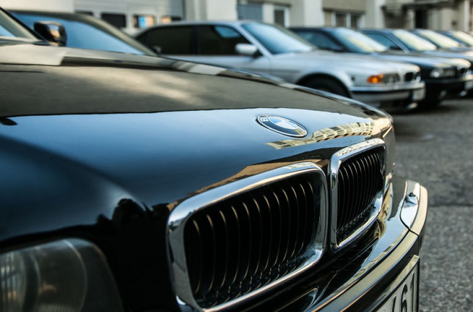 Seimas spręs, ar leisti valstybės herbą naudoti ant transporto priemonių valstybinių numerių