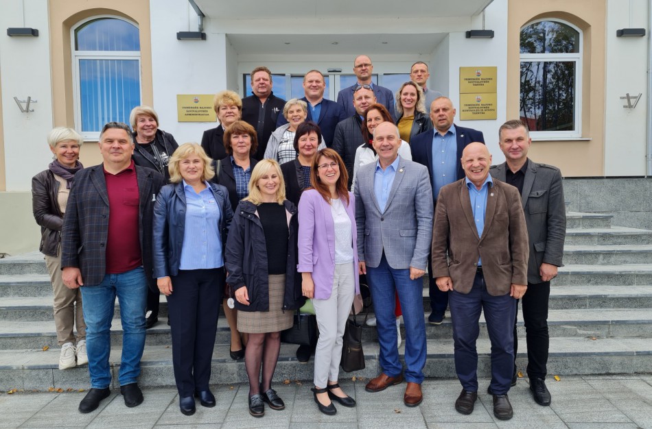 Jonavos rajono seniūnai aplankė kaimynus Ukmergėje