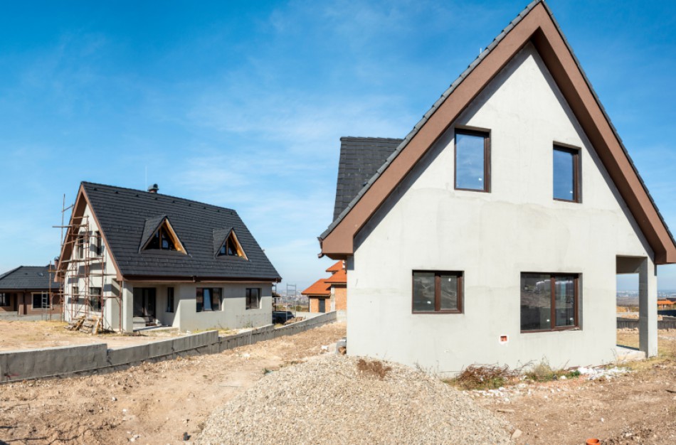 Ar galima atskirų statinių ar jų dalių statybos užbaigimo procedūras vykdyti ne vienu metu?