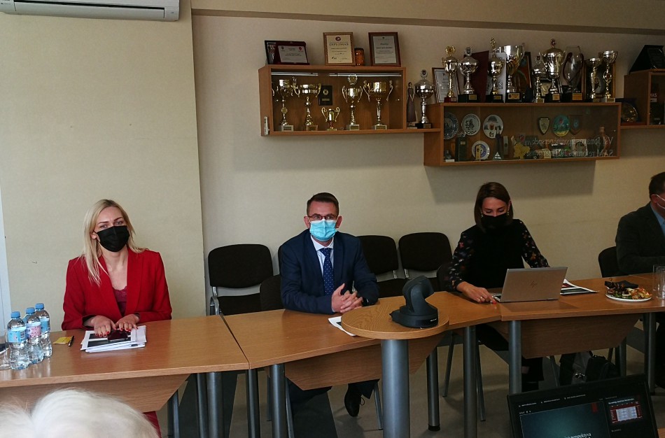 Jonavoje lankosi sveikatos apsaugos ministras Arūnas Dulkys