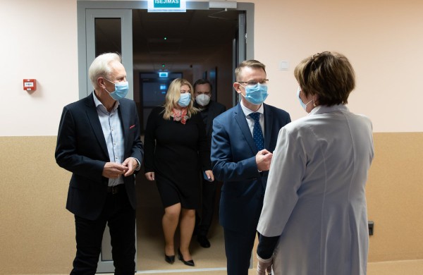 Ministras A. Dulkys Jonavoje: jei nesusitarsime – nebus investicijų