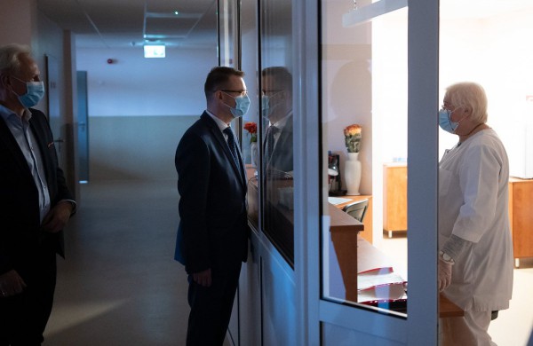 Ministras A. Dulkys Jonavoje: jei nesusitarsime – nebus investicijų