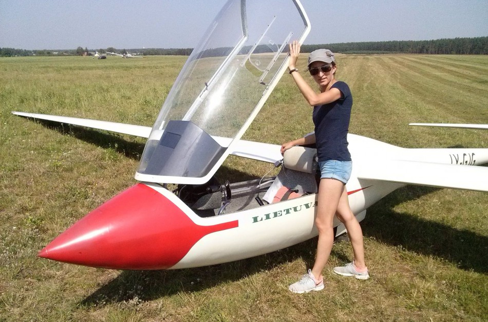 Vaiko teisių gynėja: prie sklandytuvo vairo dar sėsiu, kol kas ir ant žemės labai daug darbų