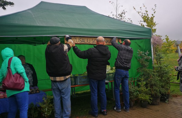 Įsisiūbuoja Rudens kermošius
