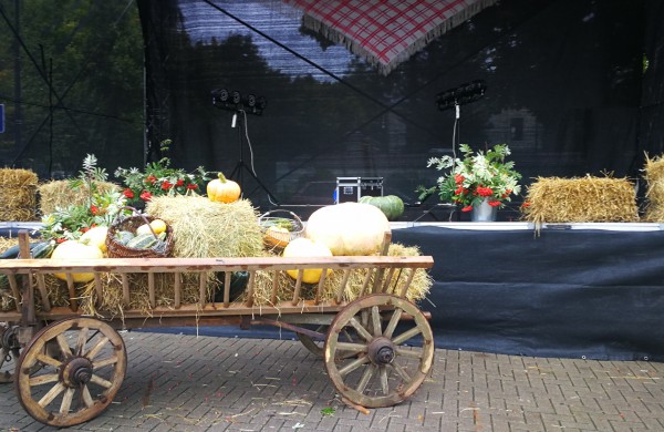 Įsisiūbuoja Rudens kermošius