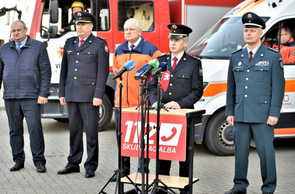 Skubiosios pagalbos tarnybas bus galima išsikviesti tik numeriu 112