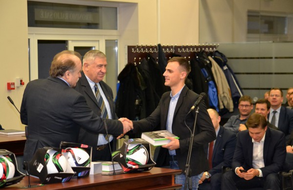 Futbolo klubo „Padėkos“ vakare kalbos apie aukštesnį lygį