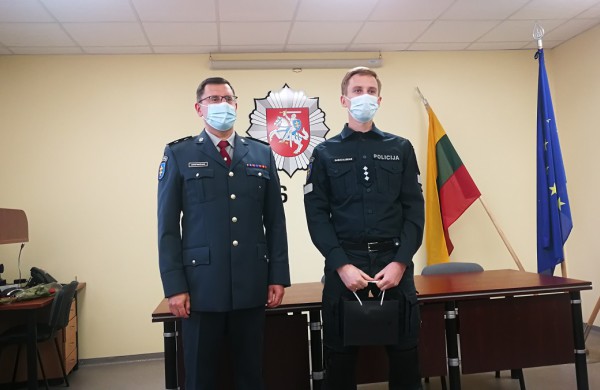 Artėjančios Angelų sargų dienos proga, pagerbti rajono pareigūnai