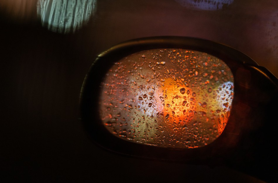 Per parą pavogti keli ,,BMW" veidrodėliai - vagių ar dykaduoniaujančių paauglių darbas?