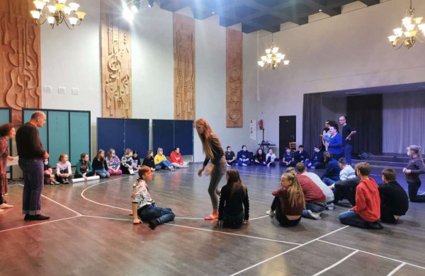 Projektas ,,Lygybės medis“ – laikas, kai kiekvienas tampa stiprus kurti