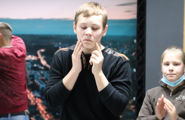 Projektas ,,Lygybės medis“ – laikas, kai kiekvienas tampa stiprus kurti