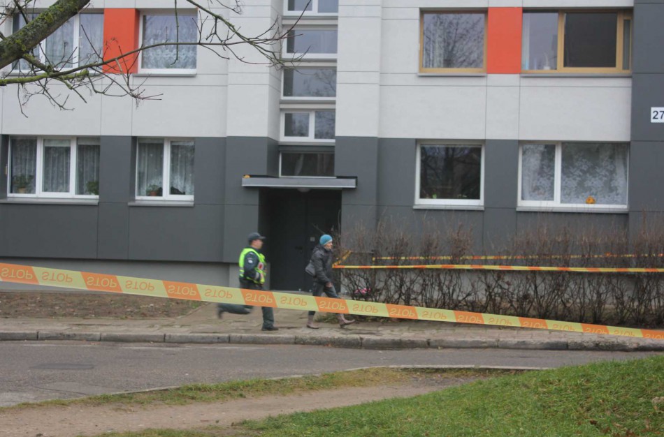 Jonavoje – sumaištis dėl prie laiptinės paliko paketo