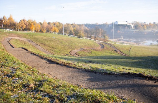 Jonavoje atidaromas profesionalus kalnų dviračių parkas
