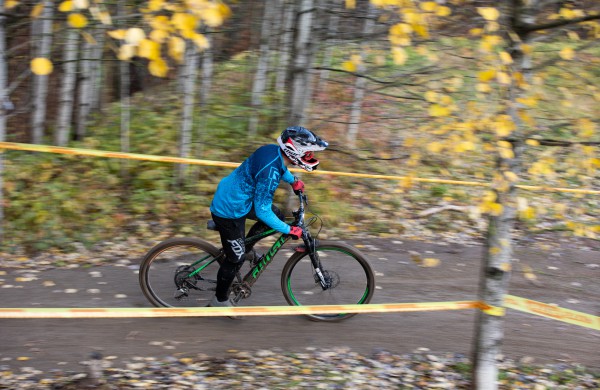 Jonavoje atidarytas profesionalus kalnų dviračių parkas