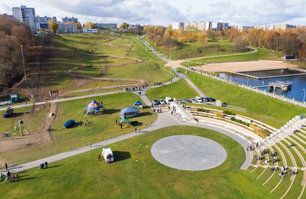 Jonavoje atidarytas profesionalus kalnų dviračių parkas
