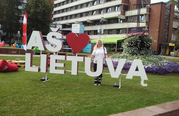 Vaiko teisių gynėja: ir apsuptas prabangos vaikas gali būti nelaimingas