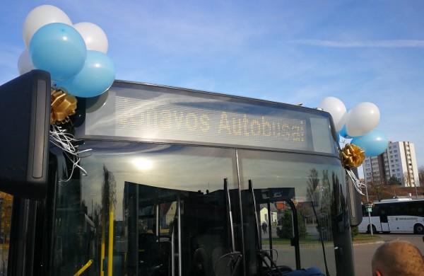 Jonava jau turi elektrinį autobusą: naujos pradžios startas, turėsiantis tęstinumą