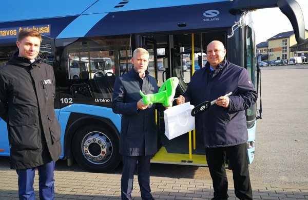 Jonava jau turi elektrinį autobusą: naujos pradžios startas, turėsiantis tęstinumą